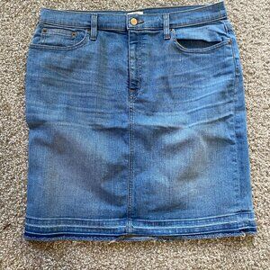 J. Crew Denim Pencil Skirt Women's Petite 32 Blue Whiskers Frayed Hem 5-Pocket